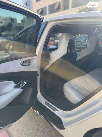 בי.ווי.די סיל