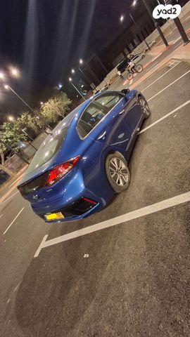 יונדאי איוניק