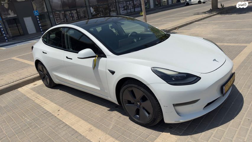 טסלה מודל 3