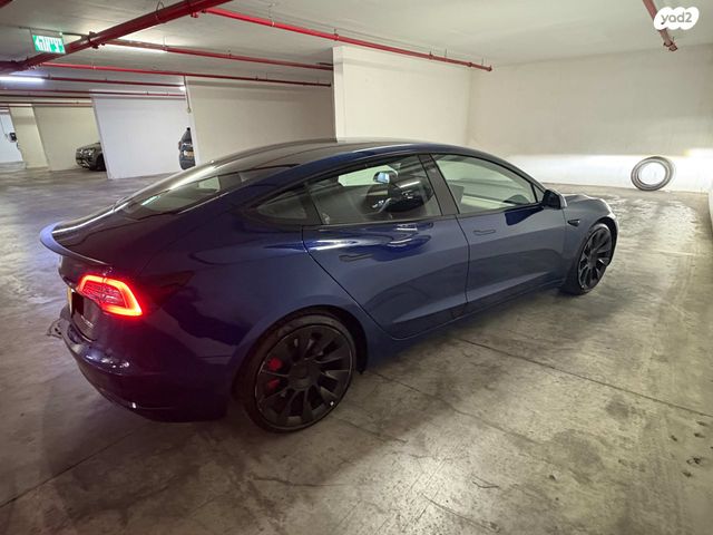 מודעת רכב טסלה מודל 3