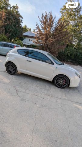 אלפא רומיאו מיטו