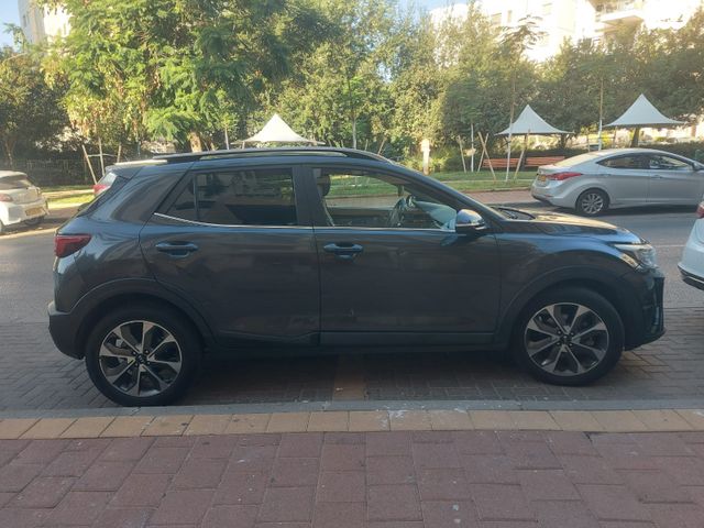 מודעת רכב קיה סטוניק