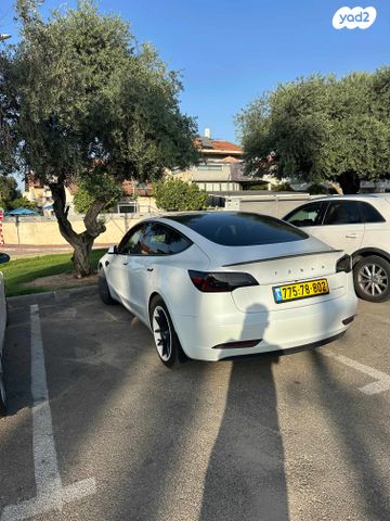 טסלה מודל 3