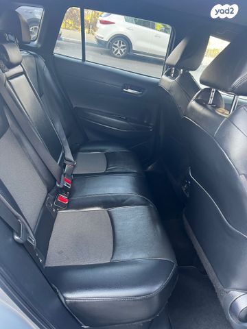 מודעת רכב טויוטה קורולה קרוס