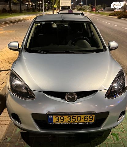 מודעת רכב מאזדה 2