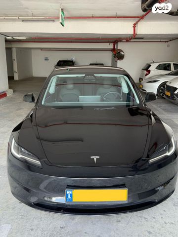 מודעת רכב טסלה מודל 3