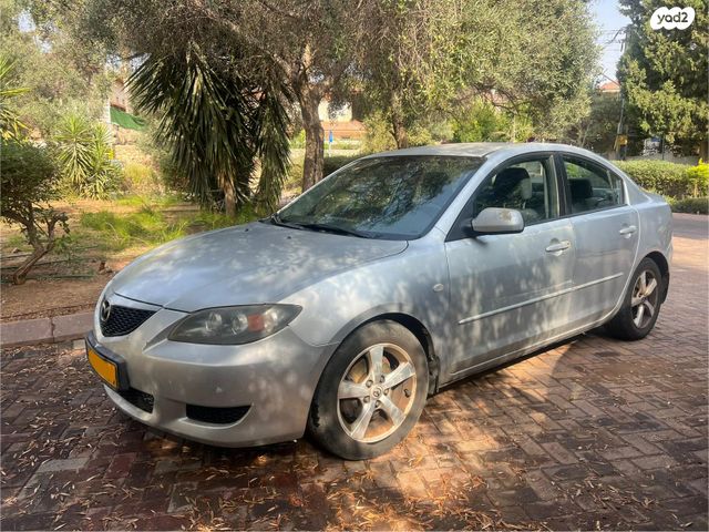 מודעת רכב מאזדה 3