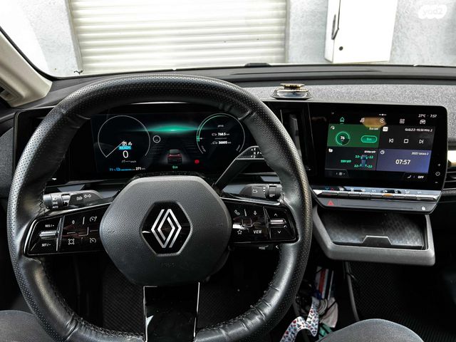 רנו מגאן E-Tech