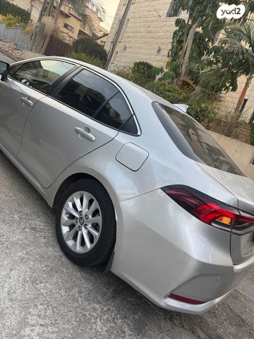 מודעת רכב טויוטה קורולה