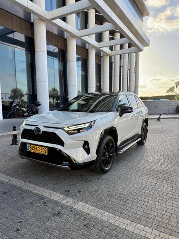 מודעת רכב טויוטה RAV4