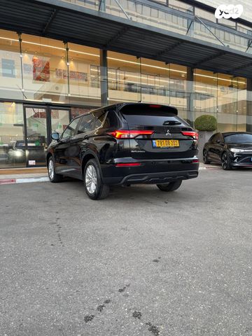 מיצובישי אאוטלנדר