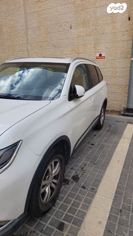 מיצובישי אאוטלנדר