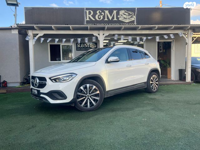 מודעת רכב מרצדס-בנץ GLA