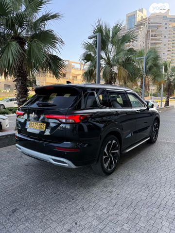 מיצובישי אאוטלנדר