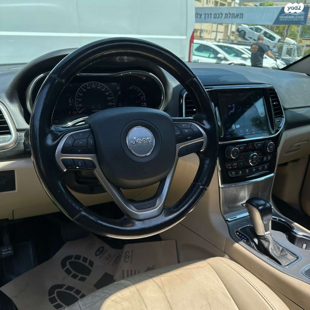 מודעת רכב ג'יפ גרנד צ'ירוקי 1