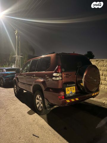 טויוטה לנד קרוזר