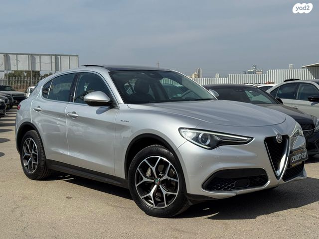 מודעת רכב אלפא רומיאו סטלביו