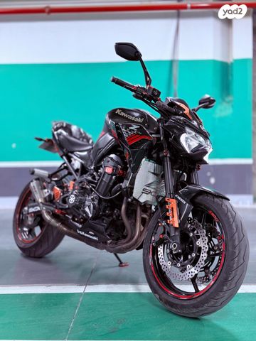 קאוואסאקי Z900