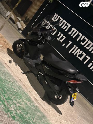 מודעת רכב סאן יאנג ג'וירייד 300 15