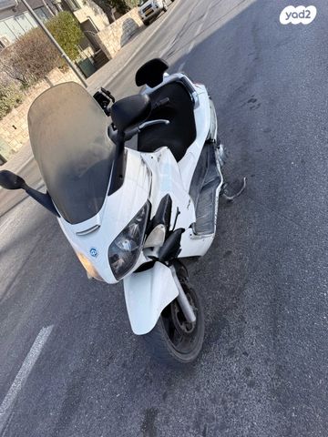 מודעת רכב פיאג'ו X-Evo 250