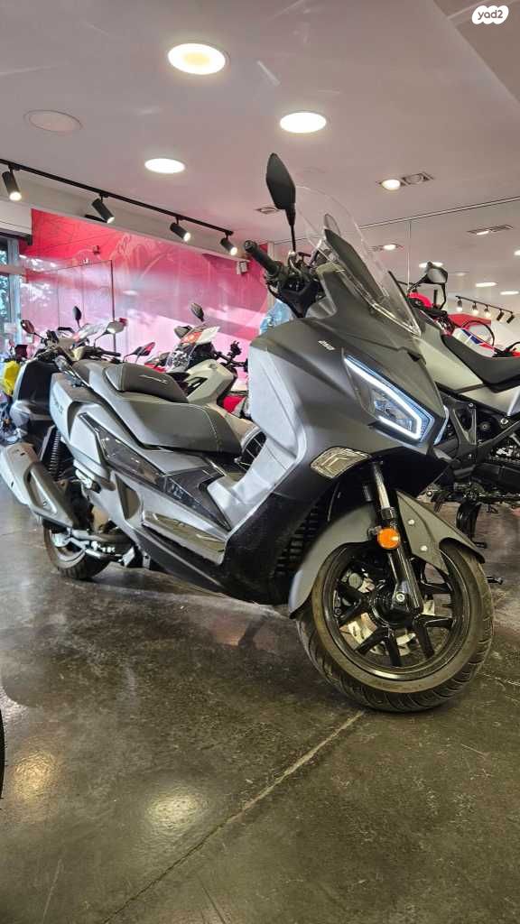 מודעת רכב סאן יאנג ג'וי-מקס Z-250