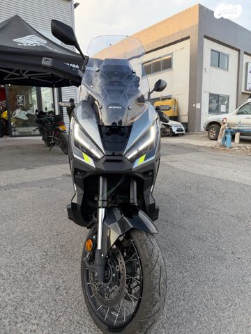 הונדה X-ADV750