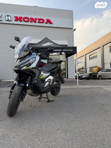 מודעת רכב הונדה X-ADV750