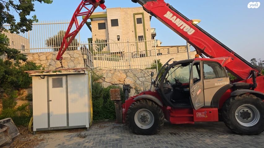 מודעת רכב מעמיס טלסקופי