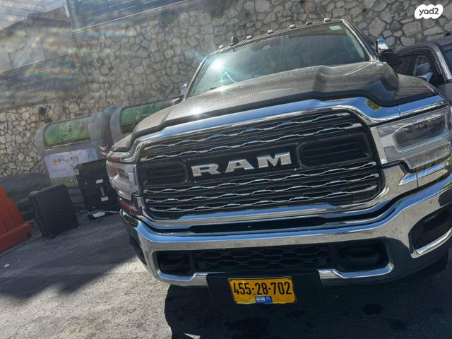 מודעת רכב דודג'