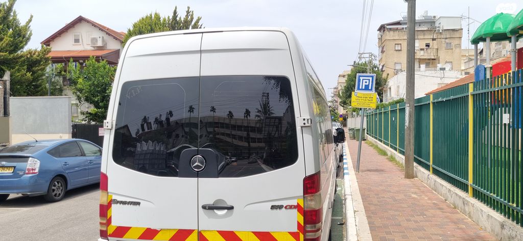 מיניבוסים ורכבי הסעות