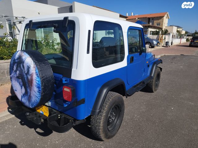 מודעת רכב ג'יפ CJ