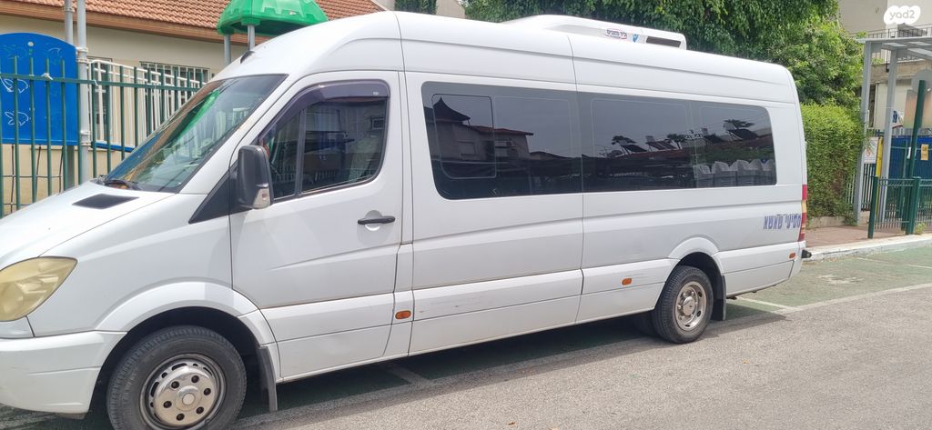 מיניבוסים ורכבי הסעות