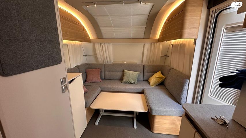 מודעת רכב נגרר (קראוון נגרר)