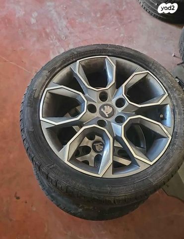 feedItemObj.data.row_1