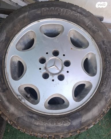 feedItemObj.data.row_1