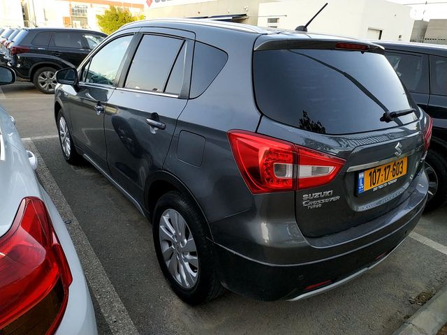 סוזוקי S-Cross