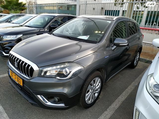 סוזוקי S-Cross