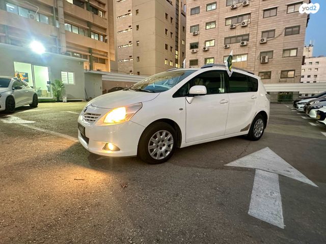 טויוטה ורסו