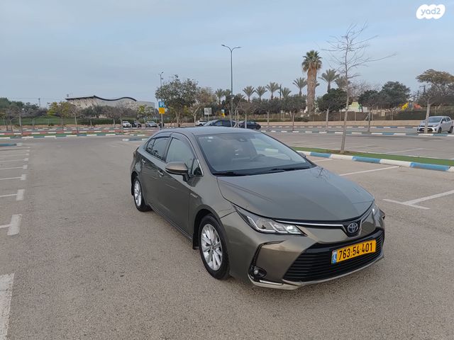 טויוטה קורולה