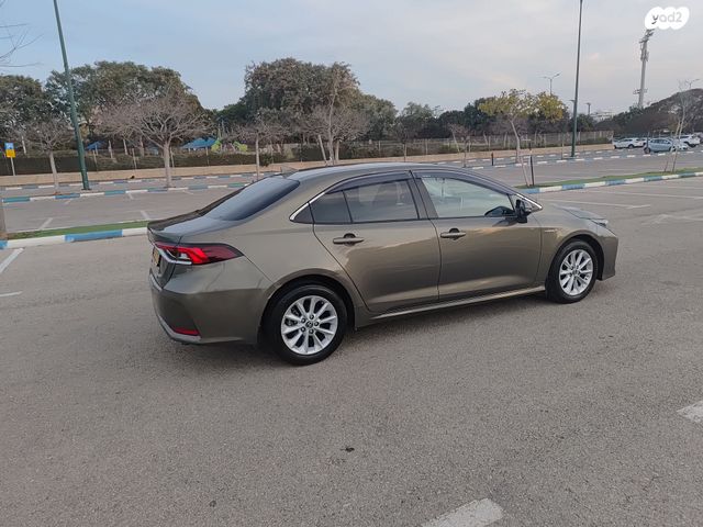 טויוטה קורולה