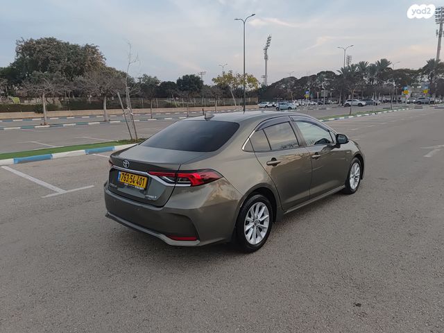 טויוטה קורולה