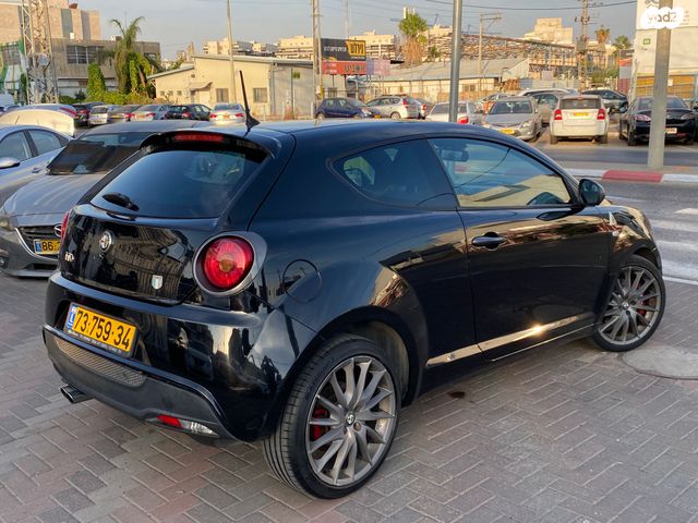 אלפא רומיאו מיטו