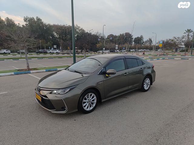 טויוטה קורולה