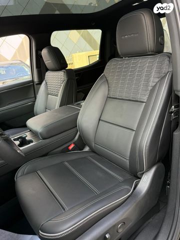 ג'י.אם.סי סיירה EV