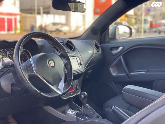 אלפא רומיאו מיטו