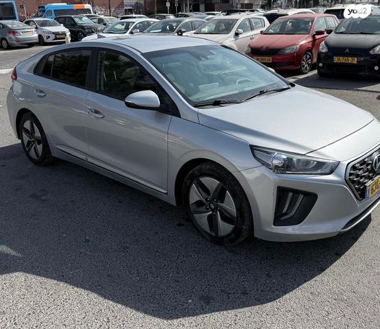 יונדאי איוניק