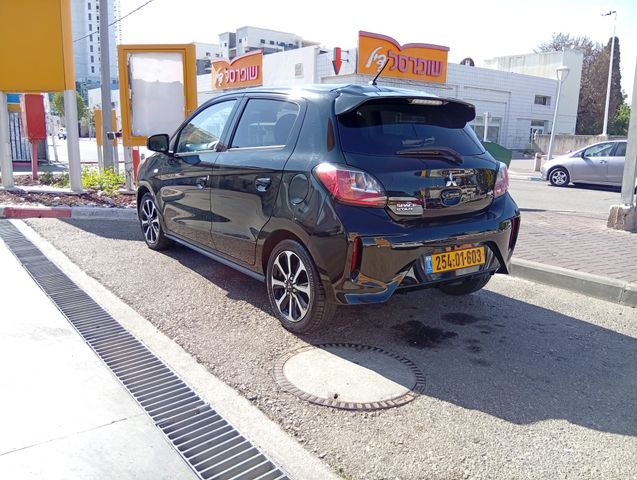 מיצובישי ספייס סטאר