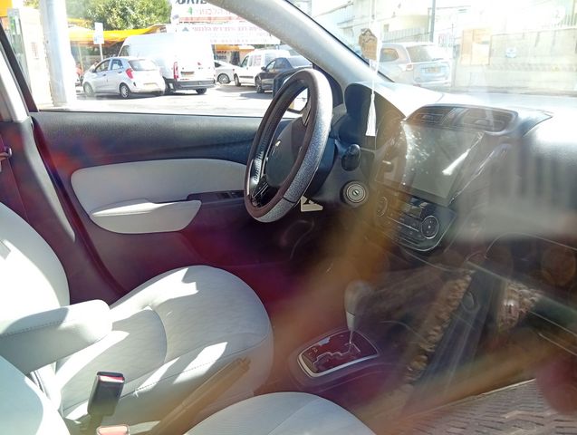 מיצובישי ספייס סטאר