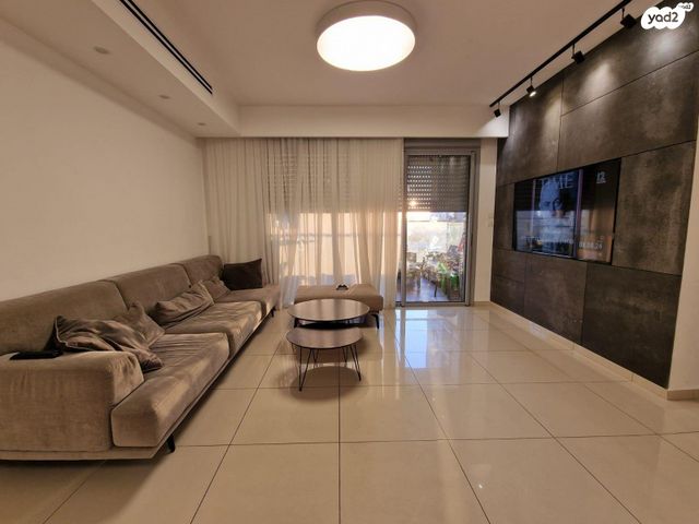 יעקב פיכמן 19