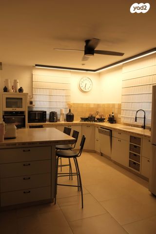 דו משפחתי, ער אציל 31, ניסן, חדרה